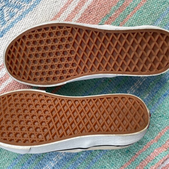 Vans Classic Slip-On Shoe Tan (Women's 8, Men's 6.5) - Picture 3 of 4